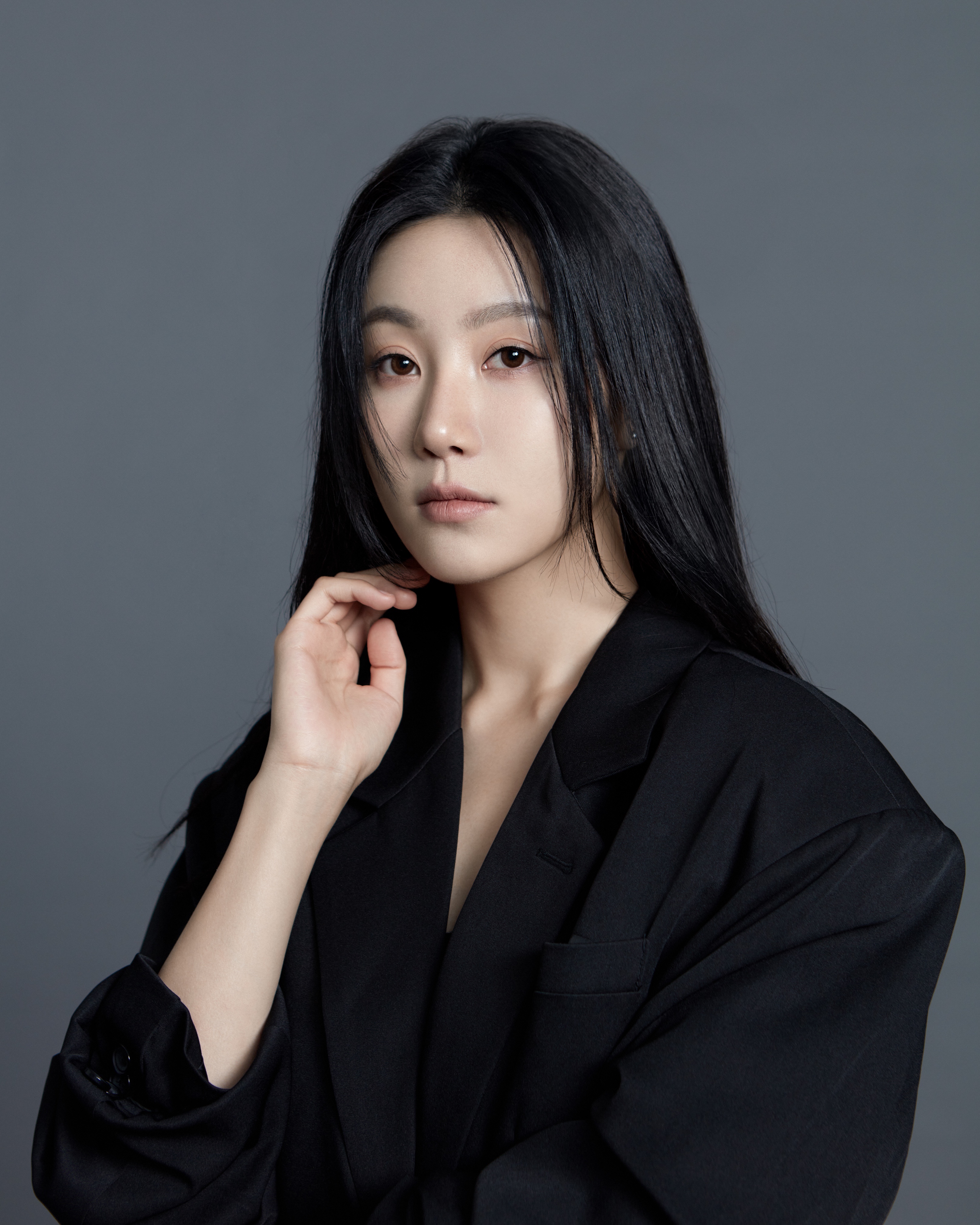  p>赵叶颐,1996年出生,毕业于浙江传媒大学,中国内地女演员,歌手.