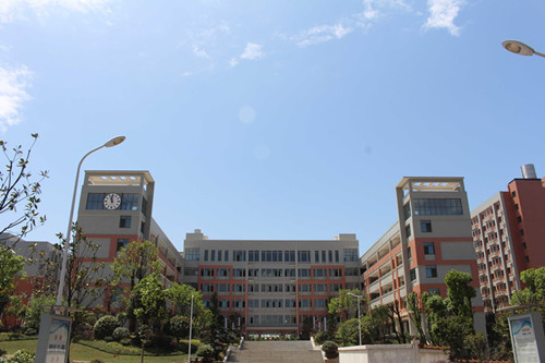 长沙明达复读学校