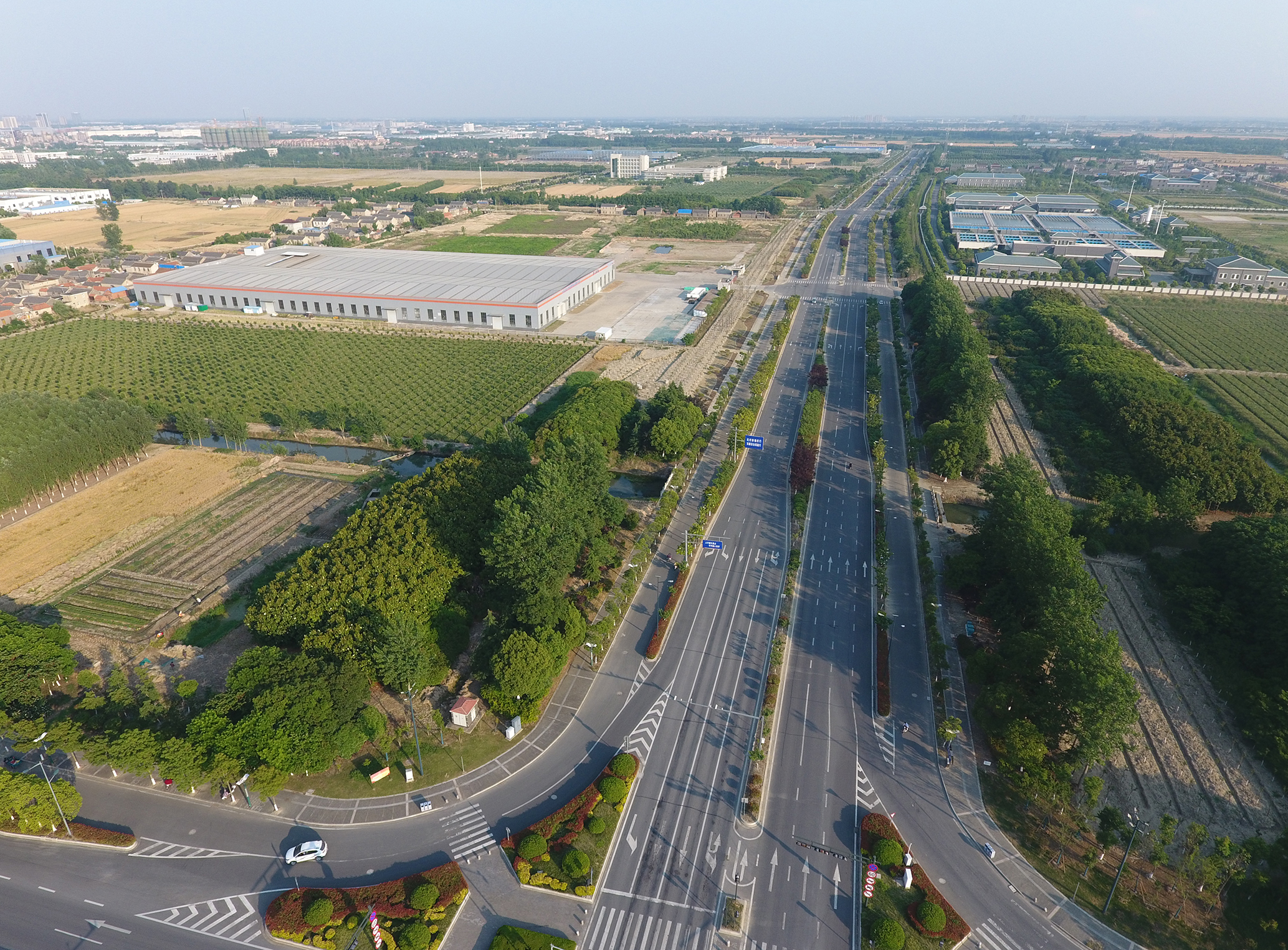  p>东台—灵武公路,简称东灵线,是中国境内的普通