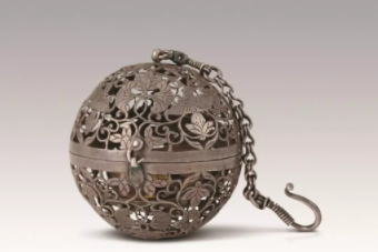 唐葡萄花鸟纹银香囊出土后，它的真实身份被专家揭晓_百科TA说