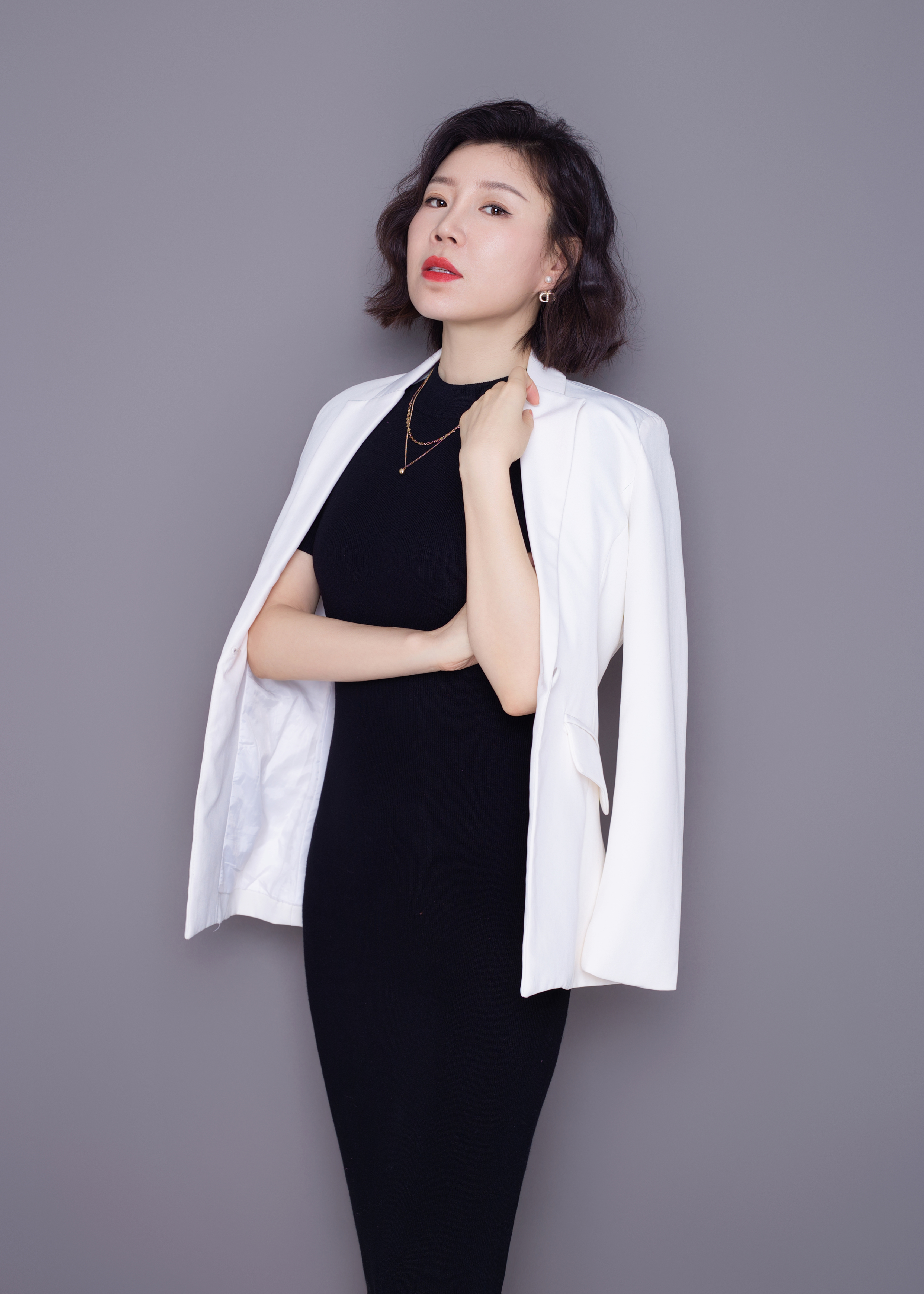  p data-id="tgqfancinhxg">米可,中国内地女演员.