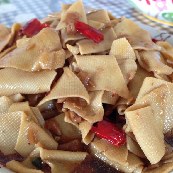 保山豆片是保山的传统名食.又以施甸为主产区