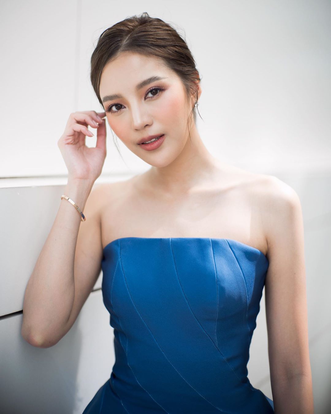  p>妮莎春·唐苏努恩(may / mae),1993年5月9日出生于泰国乌隆他尼府