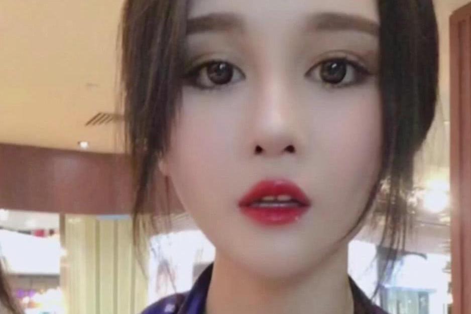  p>赵珈萱,1997年2月7日出生于辽宁省沈阳市,中国内地女演员,歌手