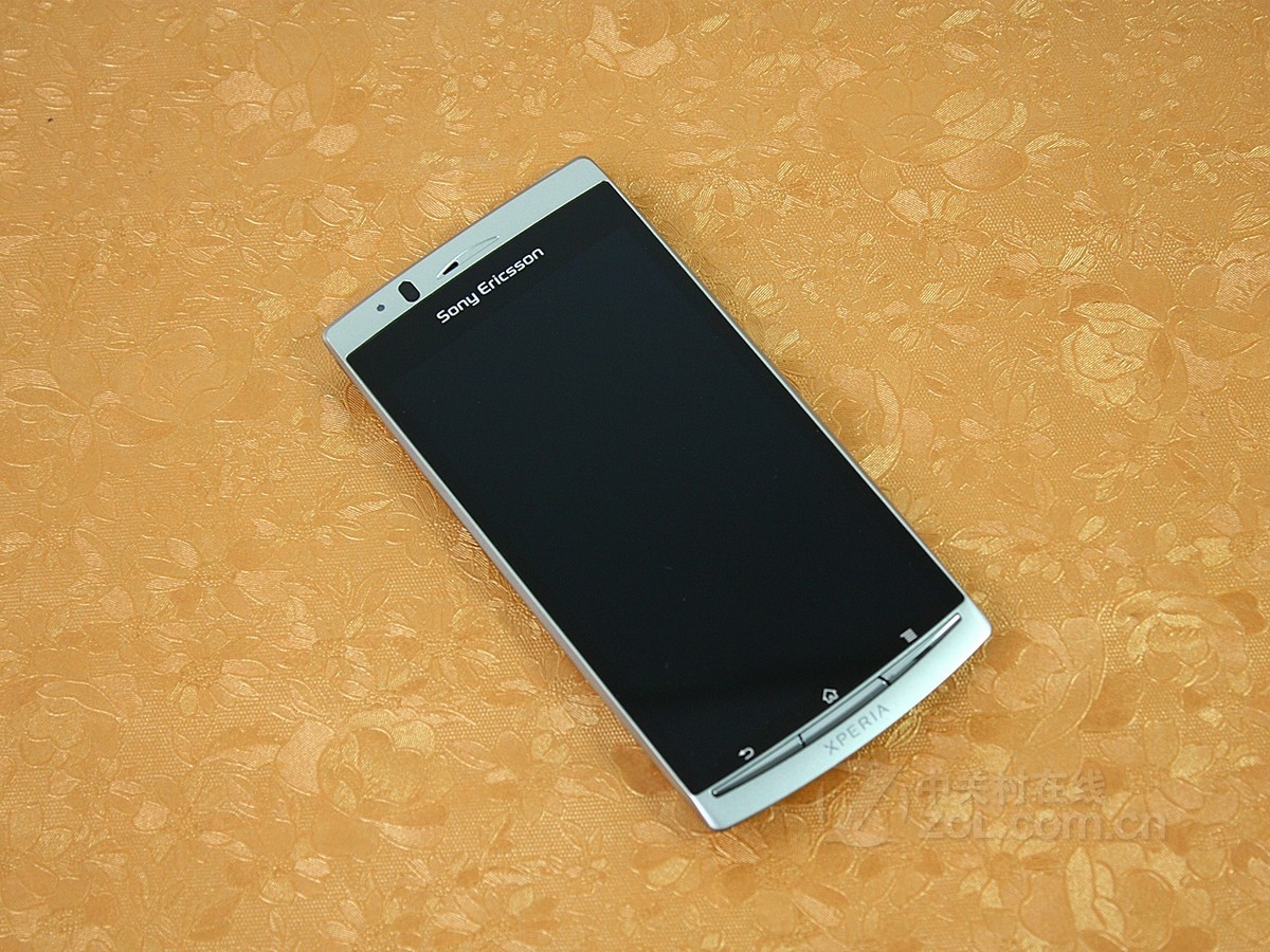 target="_blank" href="/item/索尼爱立信 lt15i(xperia arc)">索尼