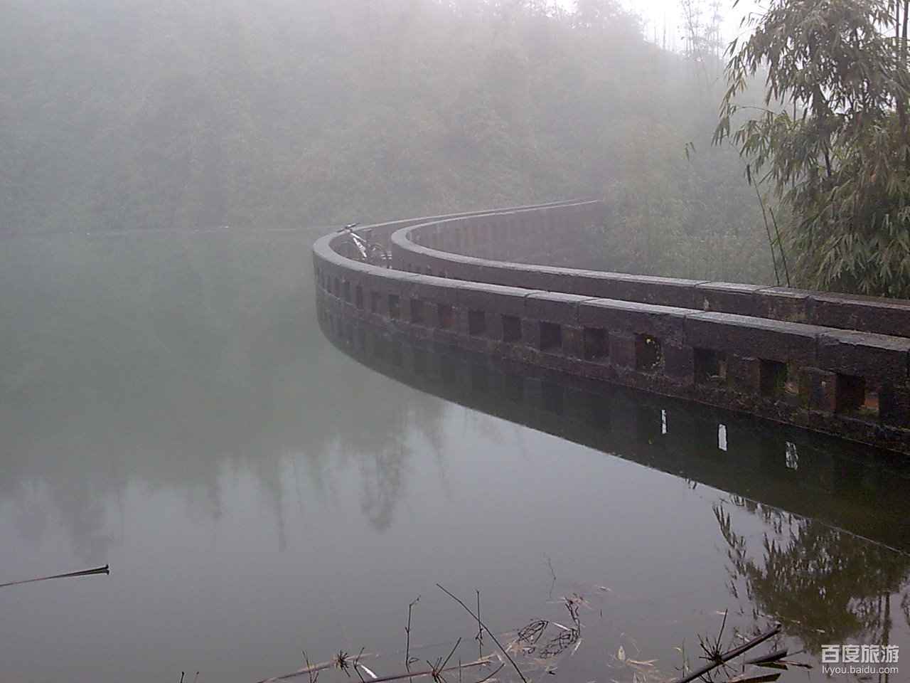 >永兴湖即永兴水库,坐位于内蒙古自治区乌兰察布市凉城县永兴镇东南部