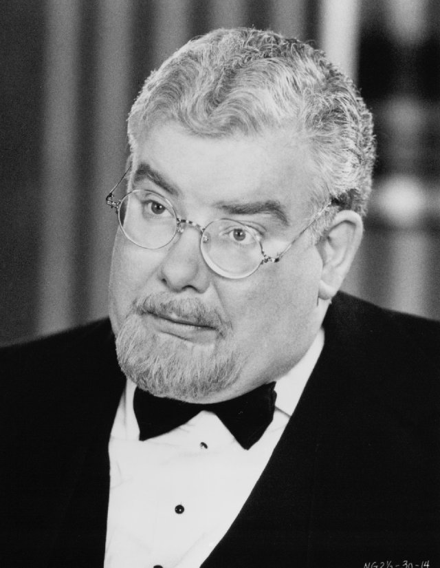  p>理查德·格雷弗斯(richard griffiths, 1947年7月31日～2013年3月