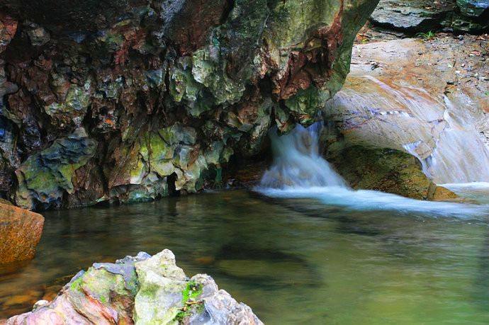 九华山龙女献泉