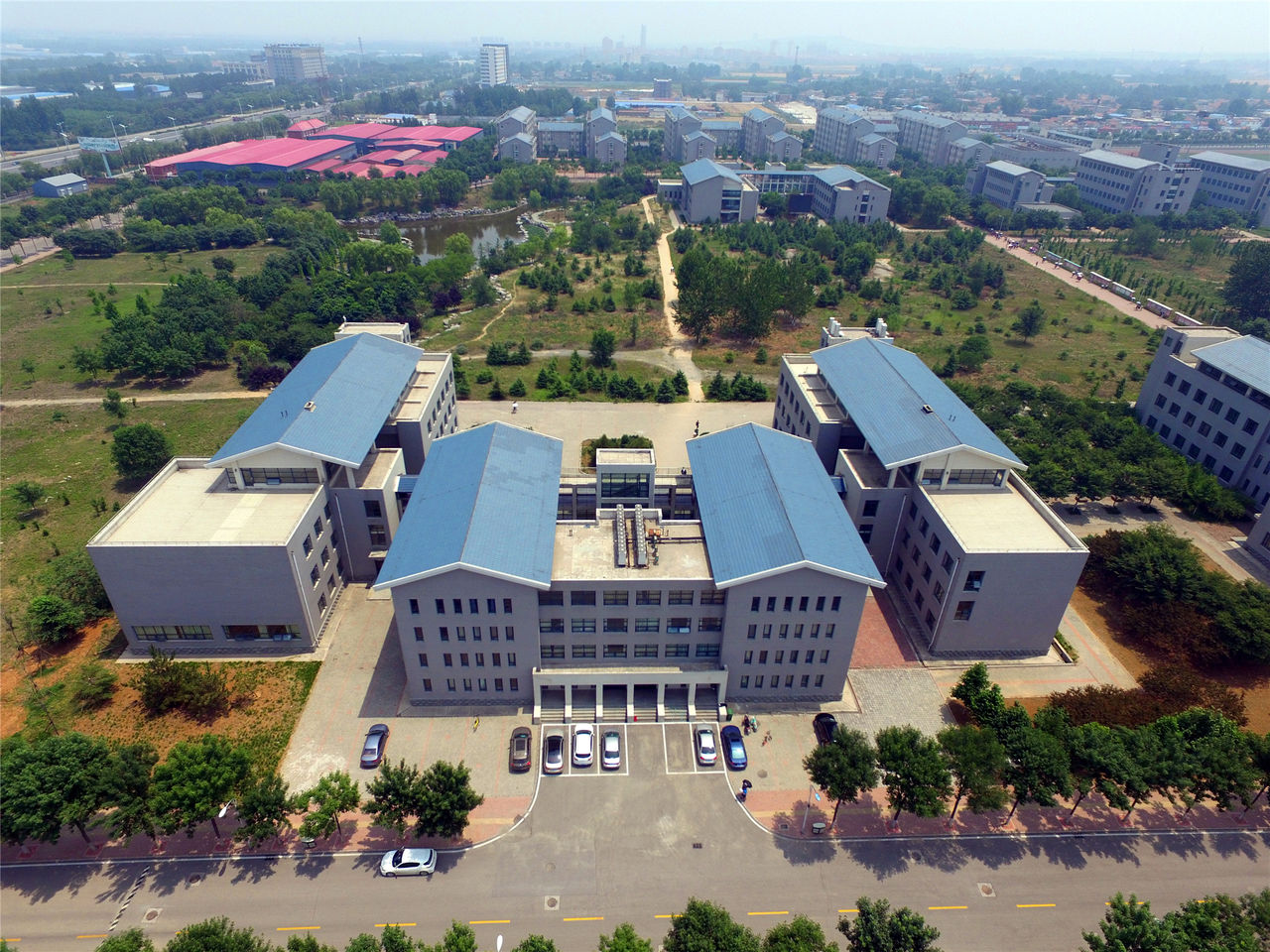 (shandong university of finance and economics),位于山东省济南市