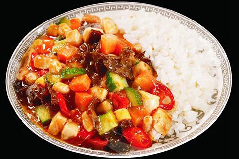 宫保鸡丁浇饭