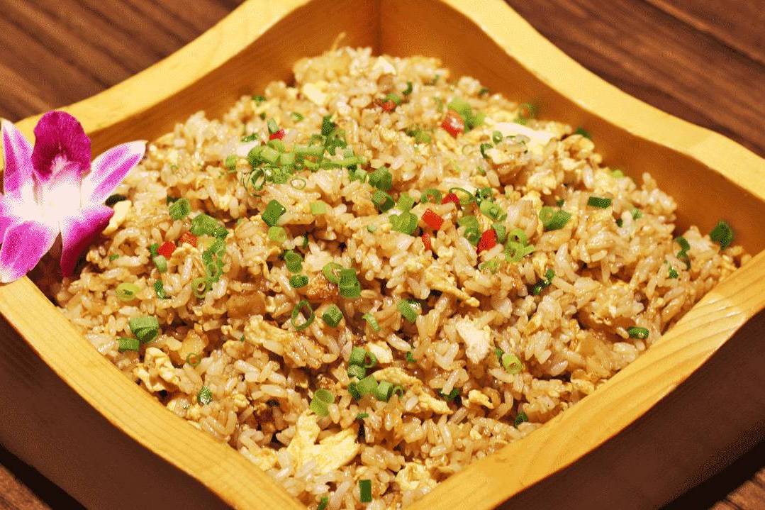 萝卜干鸡蛋炒饭