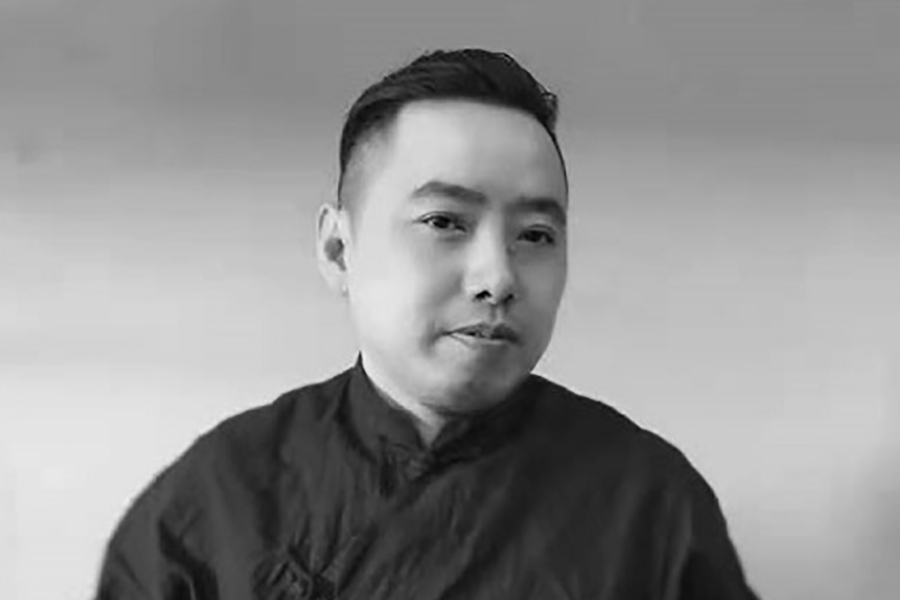 陈巍