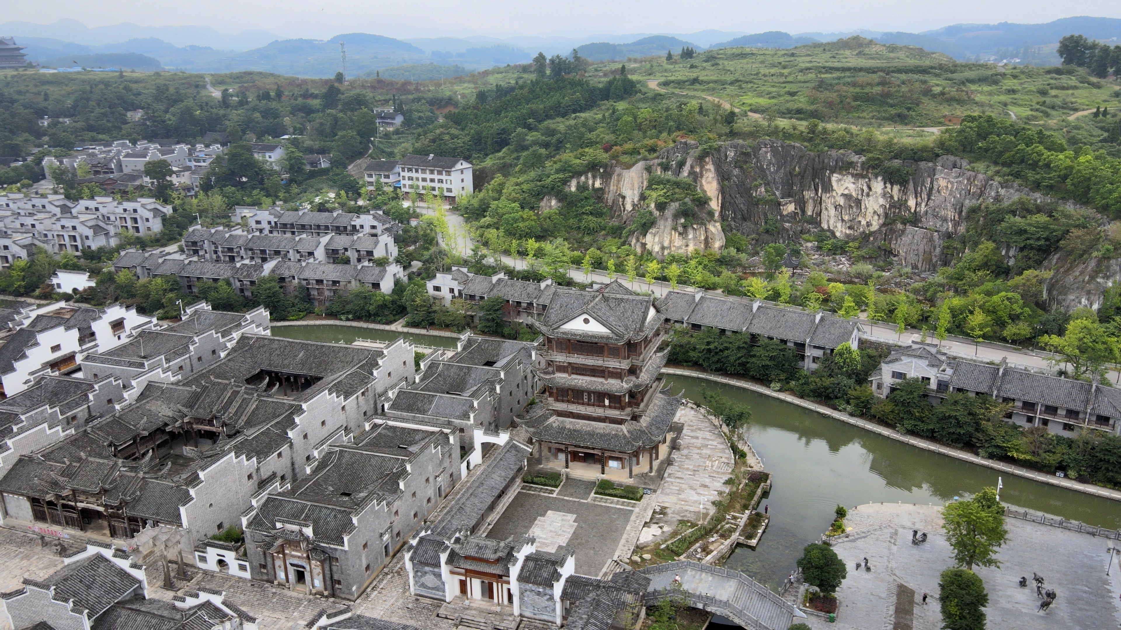 瓮安县草塘千年古邑旅游区