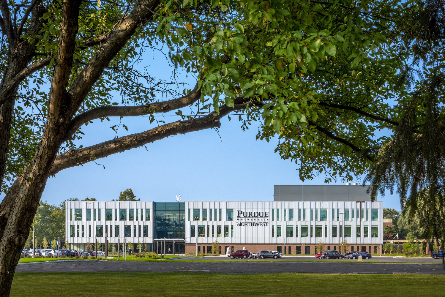 普渡大学