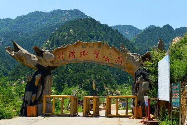  p data-id="gn3ytzlkuo">龙湾地质公园是我区五大景区之一的环徂徕山