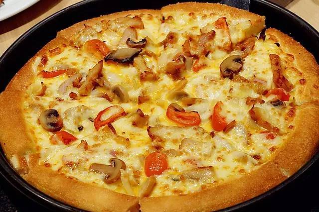 新奥尔良烤鸡肉披萨