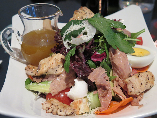 金枪鱼什锦沙拉