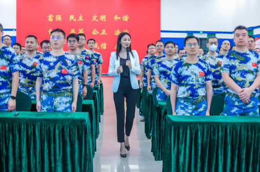 刘静（国内资深形象礼仪导师）_百度百科
