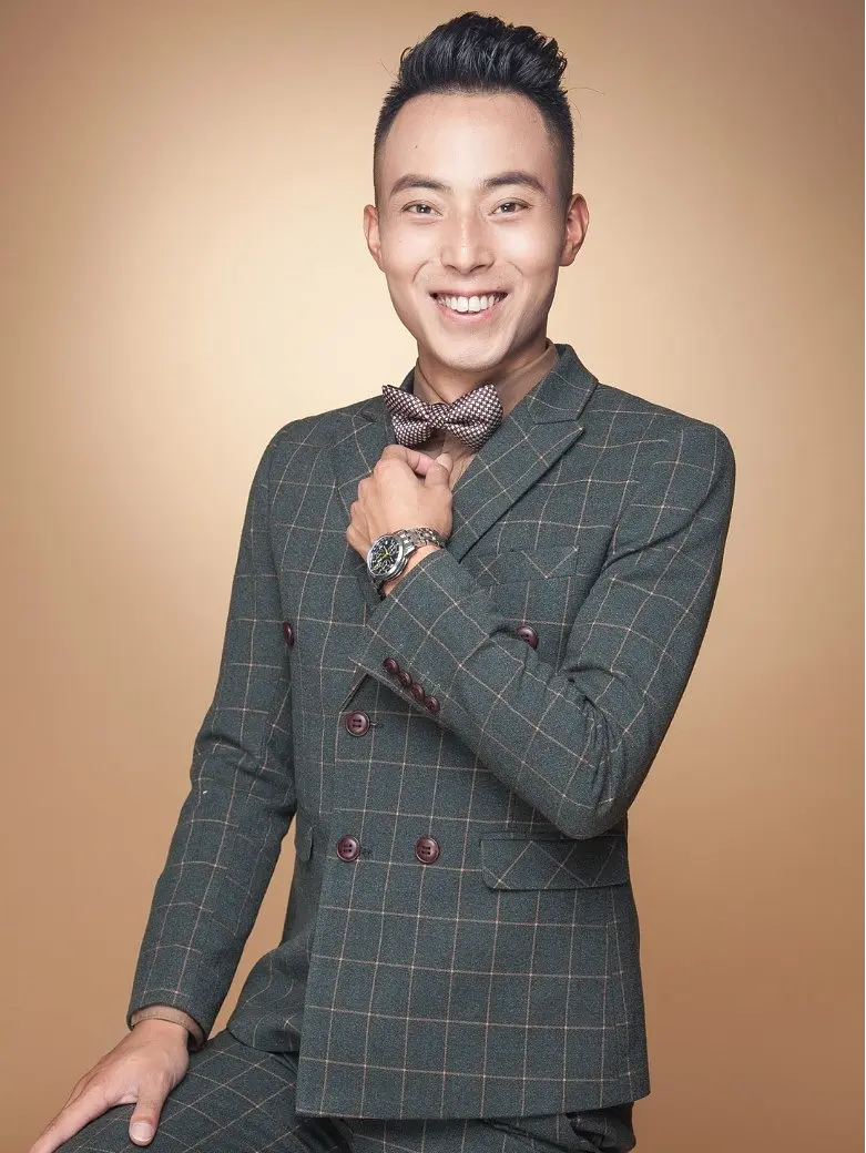  p data-id="twn8gwjivblz">李川江(艺名霍得转),男,中国内陆男演员