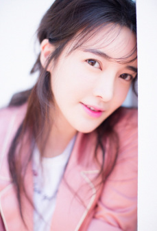 张璇（中国内地女演员）_百度百科