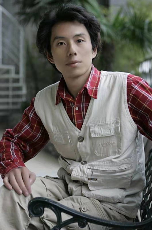  p> span class="ref" data-ctrid="swzhr7gzjg4h">张艺霖,导演,1978