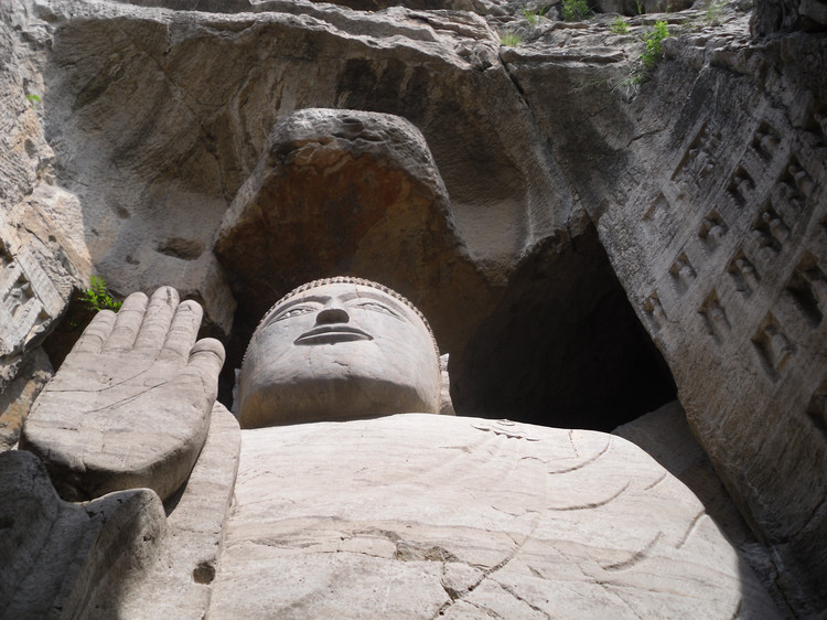 白佛山石窟造像