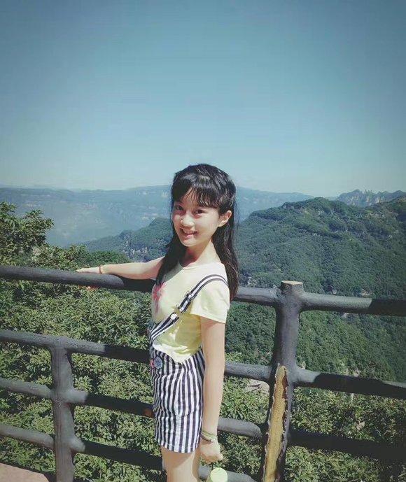 邓雅文