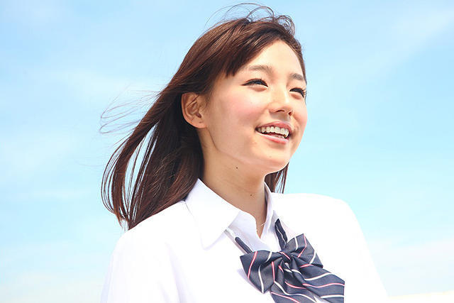 是由森冈利行执导,由 a target="_blank" href="/item/筱崎爱/35647"