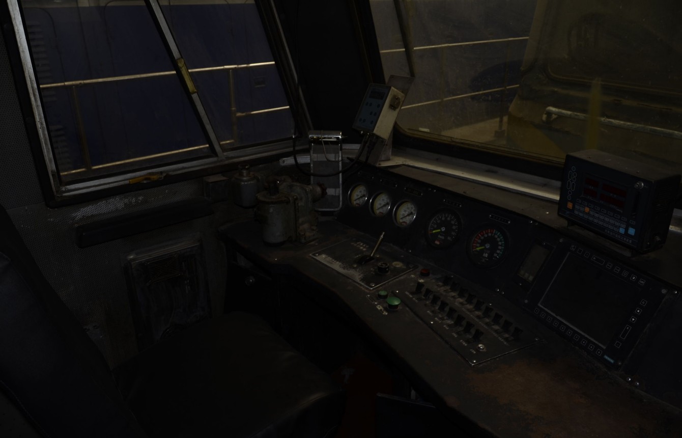  p> b>东风4dj型内燃机车 /b>(df4dj),原称 b>东风4dac型 /b>(df4dac)