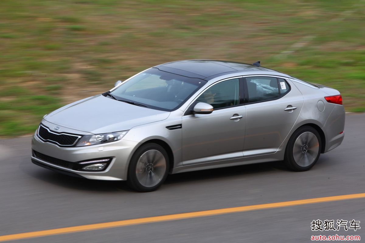 朝鲜汉字转简体:起亚自动车,英文:kia motors