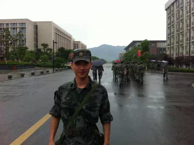 杨根思连
