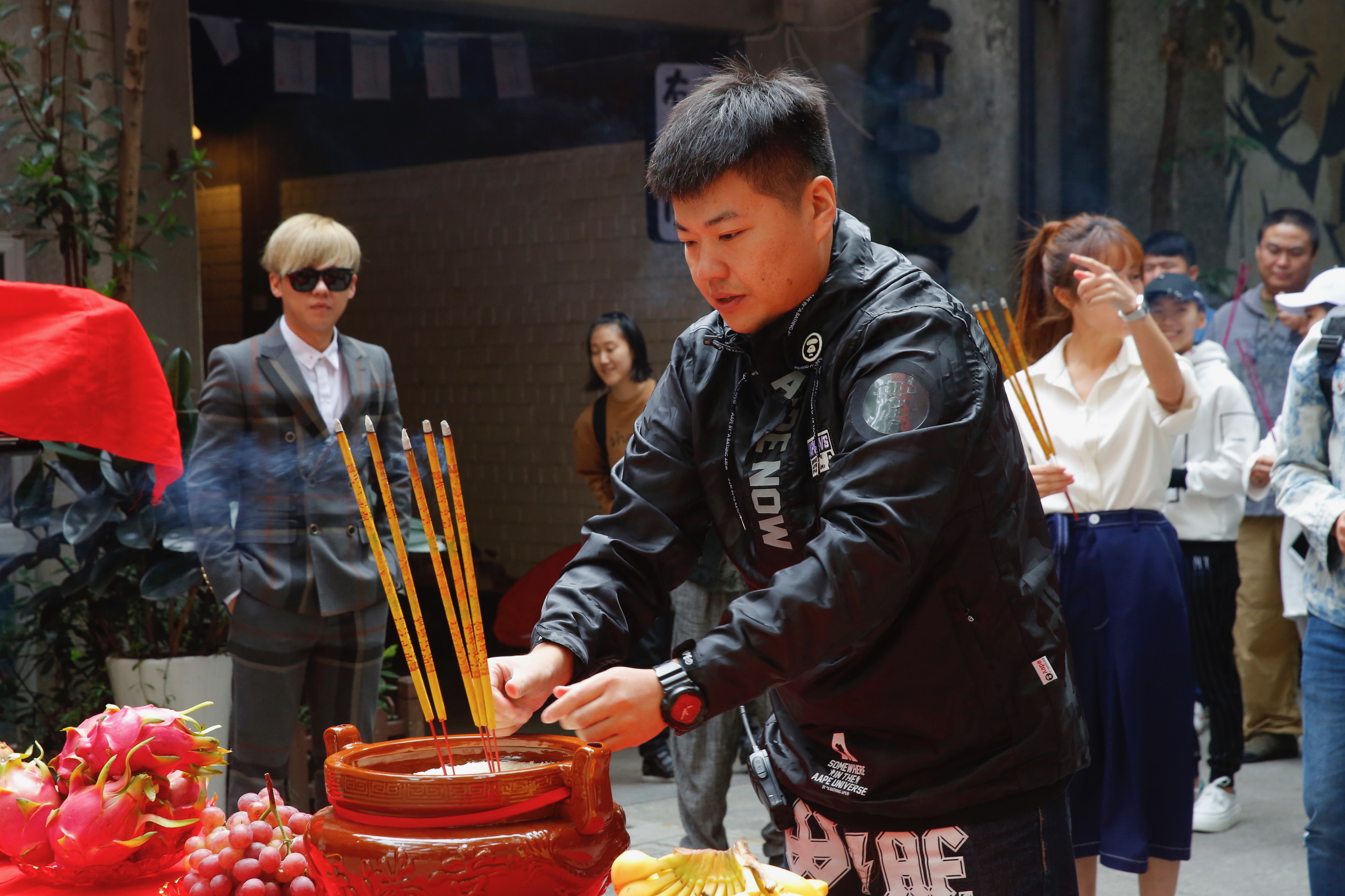  p>徐家辉,1988年10月22日出生,毕业于美国南加州电影学院,中国男导演