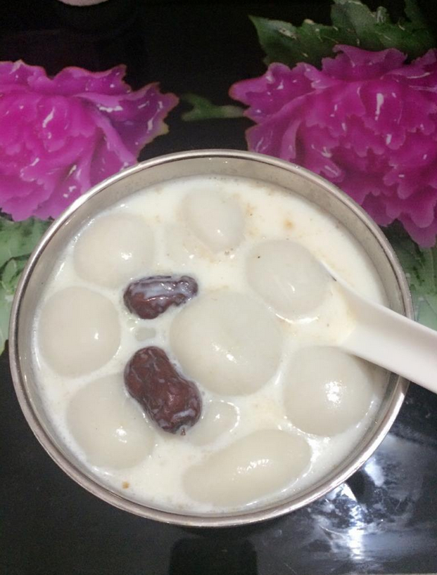 牛奶西米汤圆