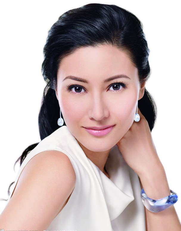  p>李嘉欣,1970年6月20日出生于中国香港,中国香港女演员,模特.