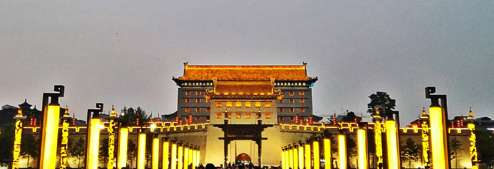  p>永宁门, a target="_blank" href="/item/西安城墙/1227840" data