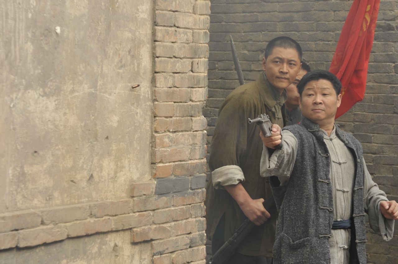  p>赵亮,1969年5月3日出生于四川成都,中国影视演员.