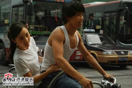  p>《不完全恋人》是2007年出品的音乐爱情电影,由 a href="#" data