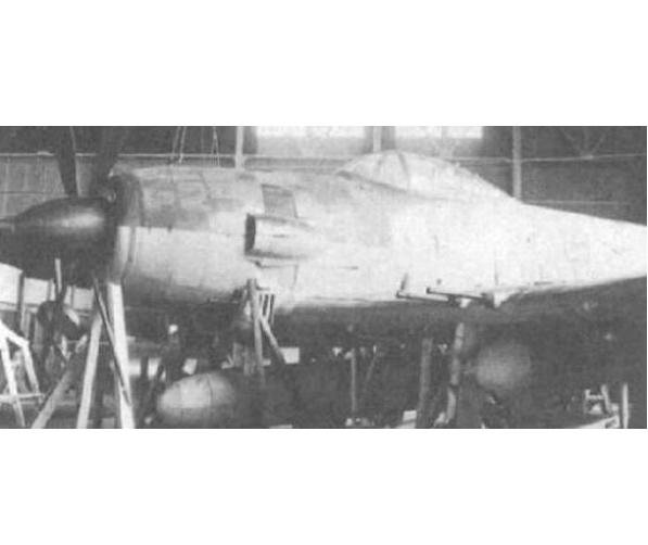 战斗机,但设计完成太晚,而当时川西公司正忙着紧急生产紫电改,j6k1的