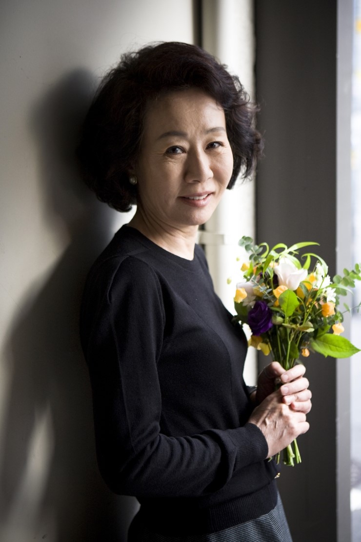  p>尹汝贞,1947年6月19日出生于韩国京畿道开城府,影视演员,主持人