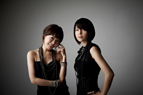 lemmaid="6009333">韩国 /a>乐坛唱歌,合声最自然舒服的女子二人组合