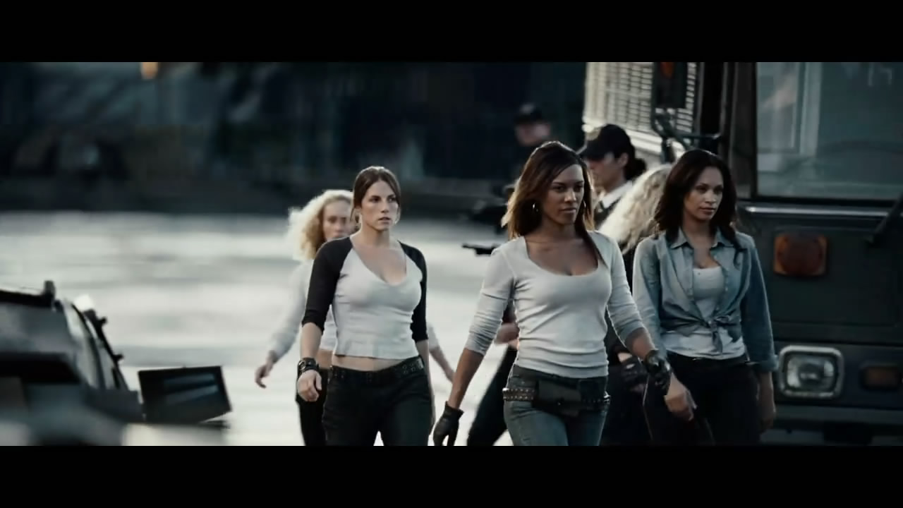  p>《死亡飞车》是由 a target="_blank" href="/item/保罗·安德森