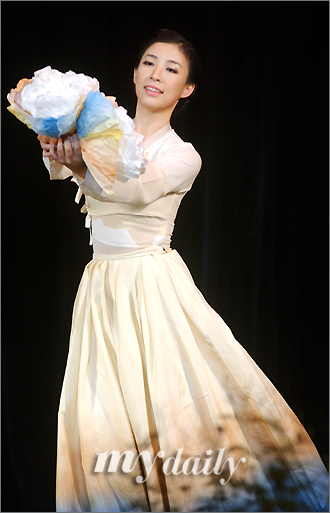  p>金宝美,1984年7月12日出生于韩国,韩国女歌手