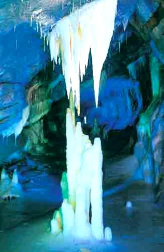  p>钟乳石(stalactite),又称 a href="#" data-lemmaid="4562939">