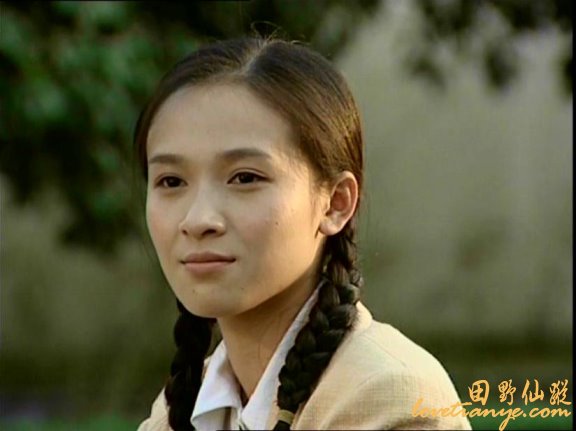 24f">田野,出生于湖南长沙,毕业于中央戏剧学院表演系,中国内地女演员