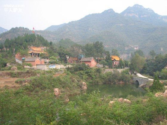  p data-id="gnhdkc5ba1">玉仙圣母庙,又称老庙,位于河南省巩义市东南