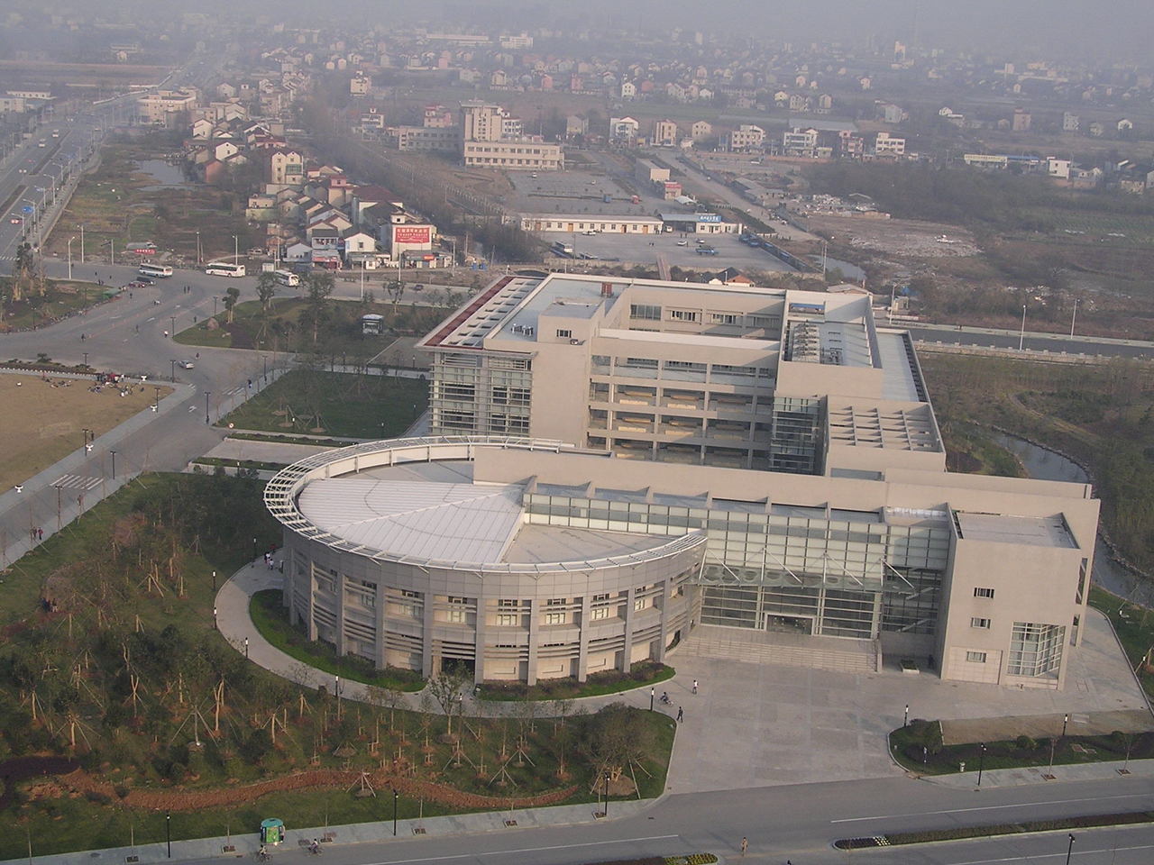  p>浙江大学玉泉校区(yuquan campus, zhejiang university)位于西湖