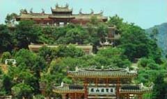  p data-id="gnwjloihev">凤山寺 ,原名 a target="_blank" href="