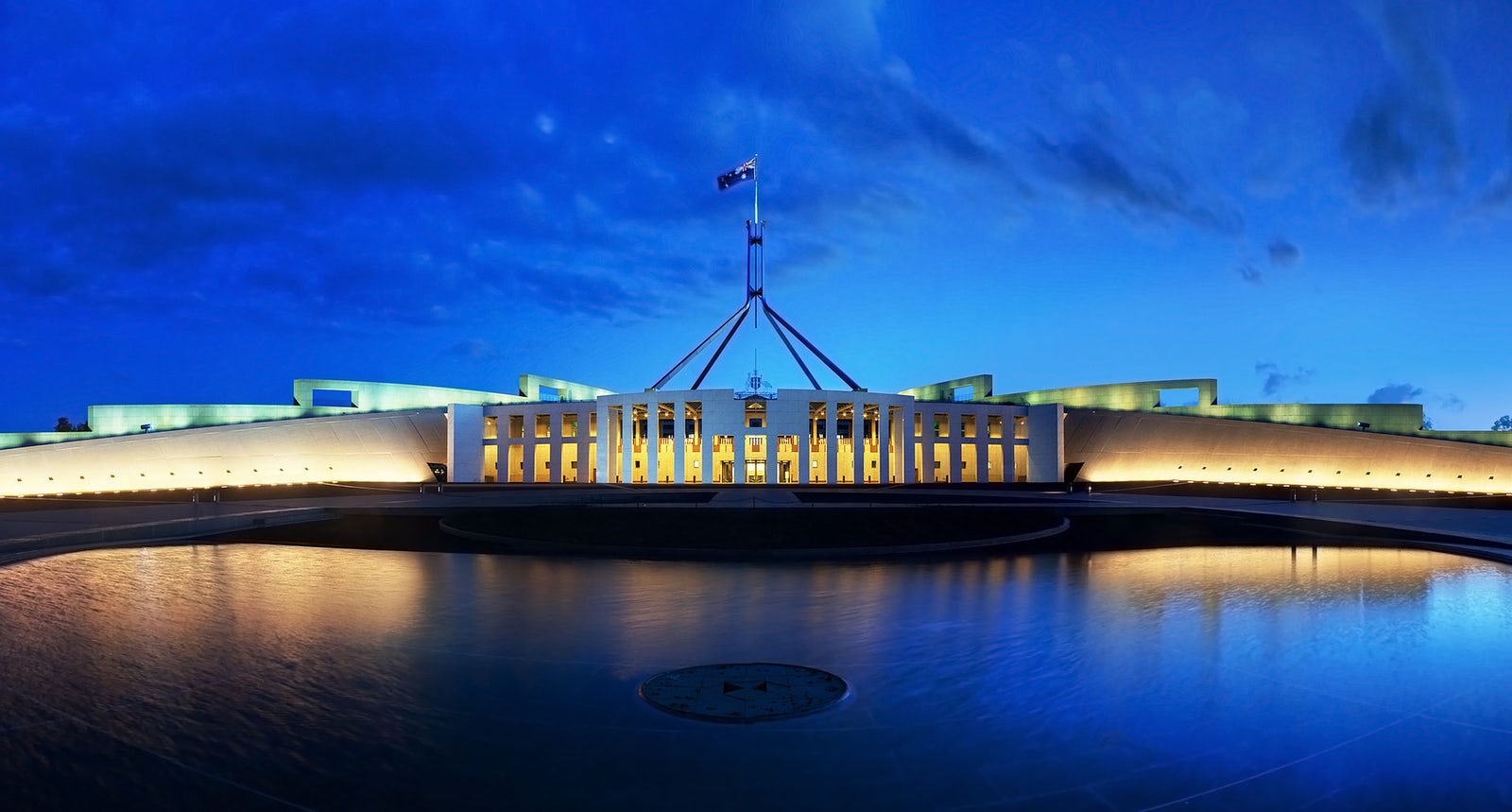 data-lemmaid="261171">堪培拉 /a>(canberra)的国会山(capital hill)