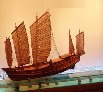  p data-id="gnwtqubgsn">沙船是中国古代用于航海的一种防沙平底木船