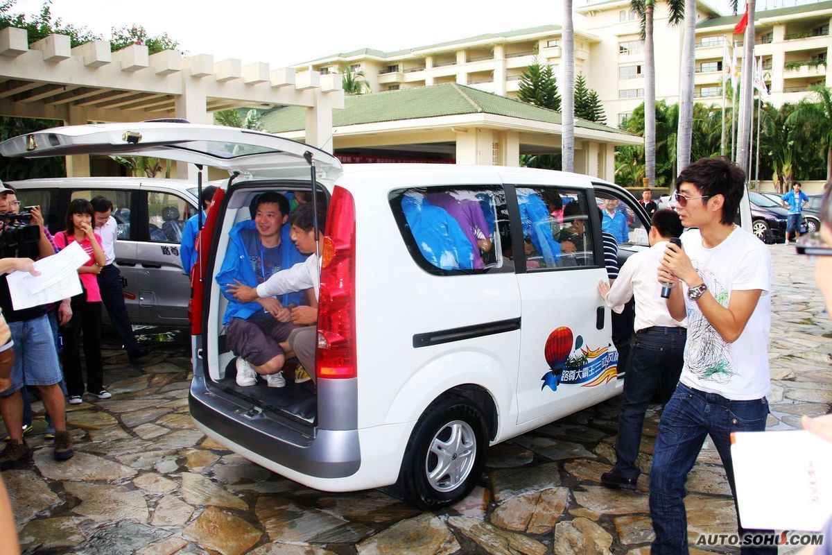  p>哈飞路尊大霸王是 a href="#" data-lemmaid="1265426">哈飞汽车 